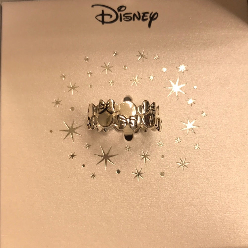Disney Minnie Mouse ring